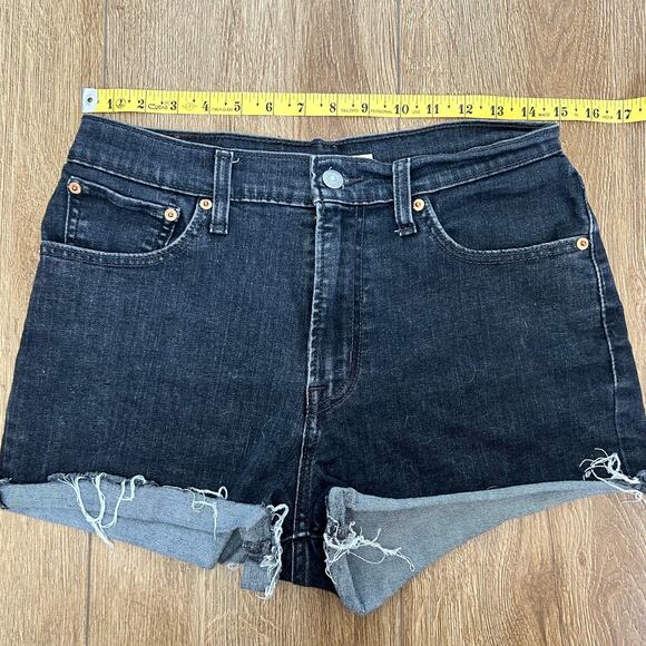 Levi's Black Denim Shorts High Rise Womens Size 30 Distressed Hem - Picture 6 of 8